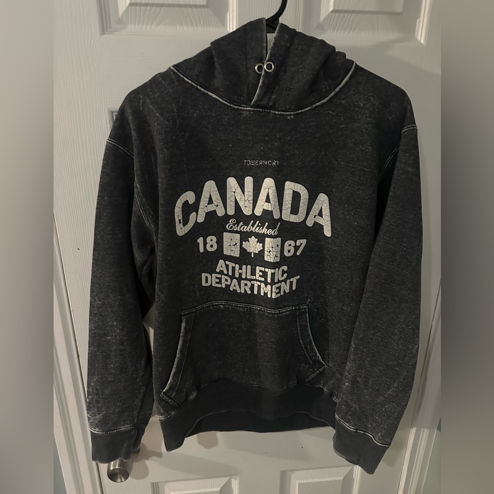 GGS Grey pullover hooded sweatshirt baggy comfy distressed Canadian